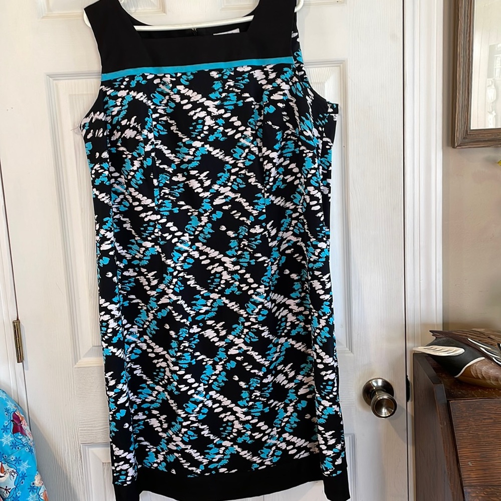 DressBarn Women Size 18 W. Dress